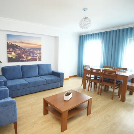 Rent this 2 bed apartment on Kombat Klub in Rua Cidade de Paris, 2735-229 Sintra