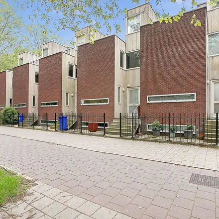 Rent this 3 bed townhouse on Amstelveenseweg 697 in 1081 JE Amsterdam, Netherlands