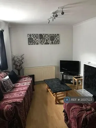 Rent this 2 bed townhouse on Basildon Salvation army in Fauners, Basildon