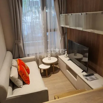 Rent this 1 bed apartment on Thonglor Art Village in Soi Sukhumvit 55, Vadhana District