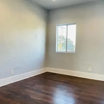 Image 4 - Imperial Highway, Los Angeles, CA 90059, USA - Apartment for rent