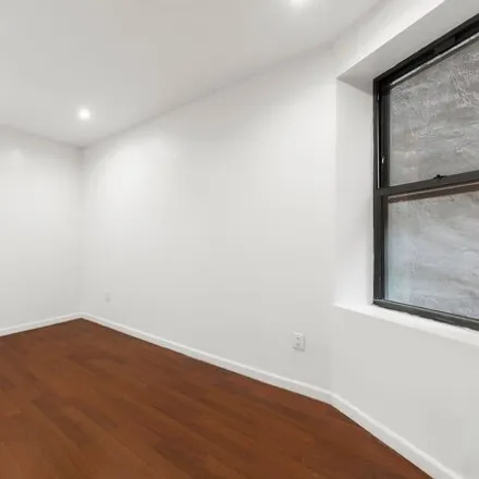 Image 2 - 117 Henry Street, New York, NY 10002, USA - House for rent