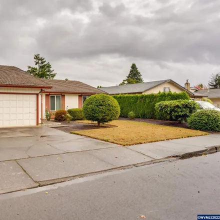Buy this 3 bed house on 568 Citation Drive Northeast in Salem, OR 97301