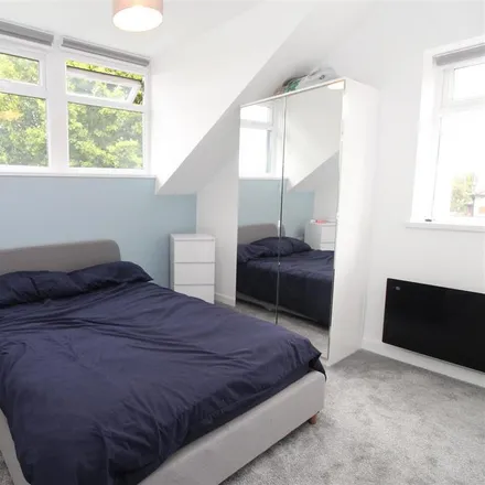 Rent this 1 bed house on Princes Street in Cardiff, CF24 3PS
