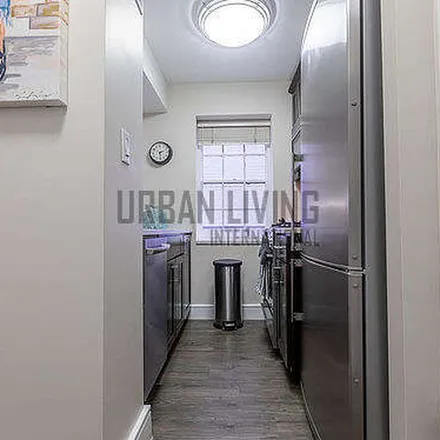 Image 3 - 851 Lexington Avenue, New York, NY 10065, USA - Apartment for rent