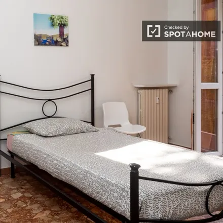 Rent this 5 bed room on Via Emilio De Marchi in 3, 20125 Milan MI