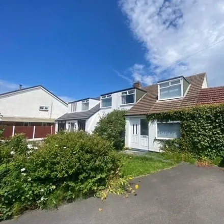 Rent this 3 bed duplex on Formby Fields in Little Altcar, L37 4JG