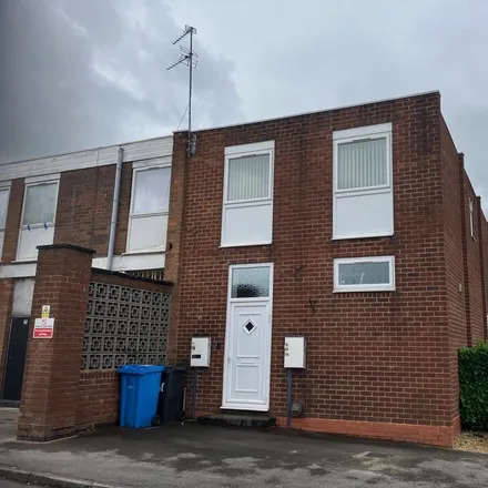 Image 1 - Tower View Road, Great Wyrley, WS6 6HF, United Kingdom - Apartment for rent