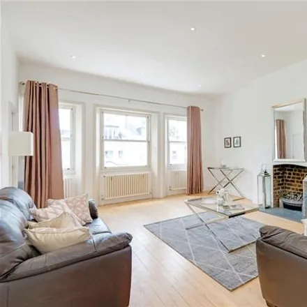 Rent this 5 bed apartment on 8 Belsize Park Gardens in London, NW3 4LD