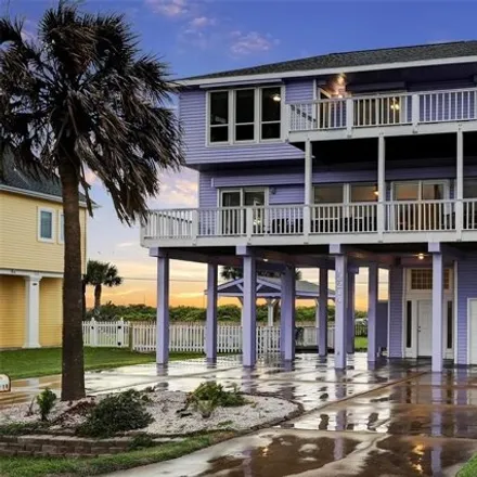 Buy this 3 bed house on 12218 Hershey Beach Drive in Galveston, TX 77554