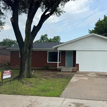Image 3 - 1326 Southern Boulevard, Cleburne, TX 76033, USA - House for rent