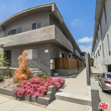 Buy this 13 bed house on 11713 Kiowa Avenue in Los Angeles, CA 90049