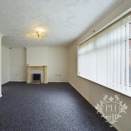Image 2 - Nightingale Road, Redcar and Cleveland, TS6 9PY, United Kingdom - House for rent