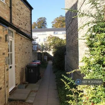 Image 5 - 3 Mill Road, Cambridge, CB1 2AB, United Kingdom - Apartment for rent