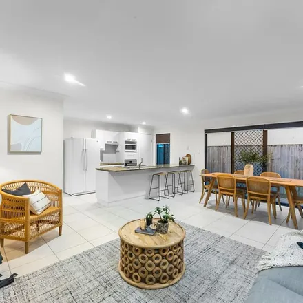 Image 2 - 20 Calga Street, Wavell Heights QLD 4012, Australia - Apartment for rent