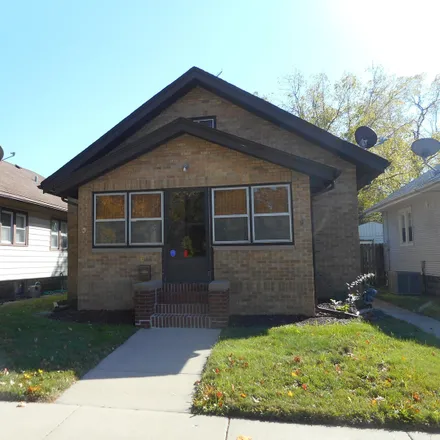 Buy this 2 bed house on 1619 Myott Avenue in Rockford, IL 61103