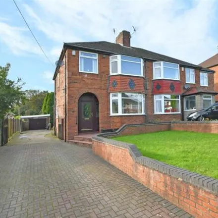 Buy this 3 bed duplex on Park Hall Road in Longton, ST3 6PZ