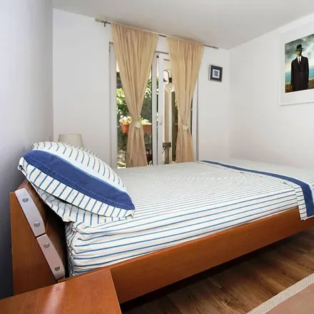 Rent this 3 bed apartment on 21310 Grad Omiš