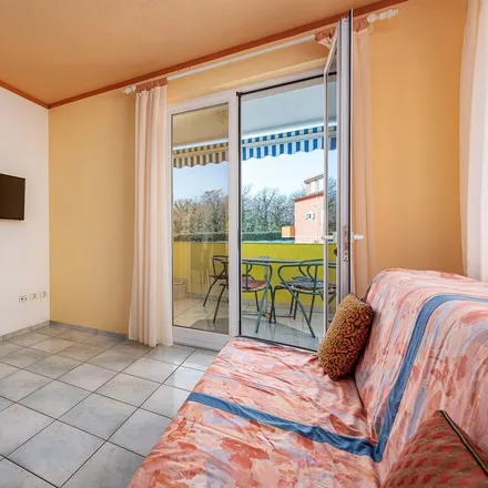 Rent this 1 bed apartment on 52470 Đuba - Giubba