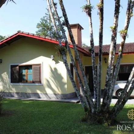 Buy this 6 bed house on Ciapetro in Rua Professor Thomaz Galhardo, Sumaré