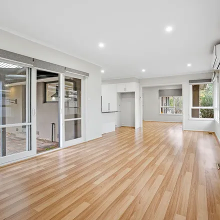 Image 3 - Pine Crescent, Boronia VIC 3155, Australia - Apartment for rent