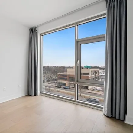 Image 5 - 50-17 Queens Boulevard, New York, NY 11377, USA - House for rent
