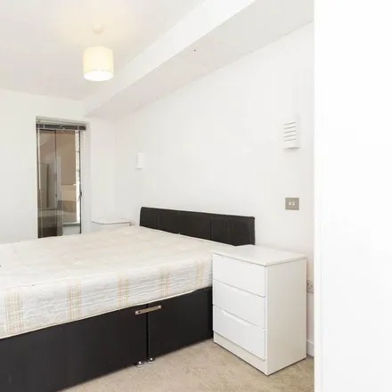 Image 5 - Heneage Street, Spitalfields, London, E1 5LJ, United Kingdom - Apartment for rent