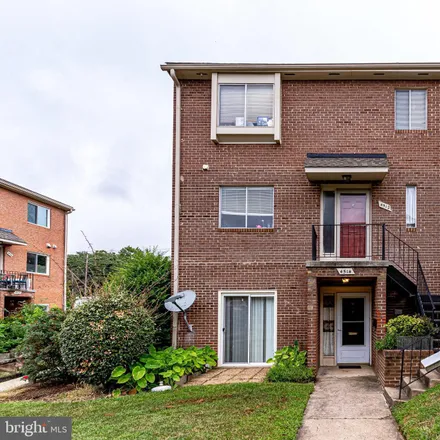 Buy this 3 bed condo on 4514 Conwell Drive in Willow Run, Annandale