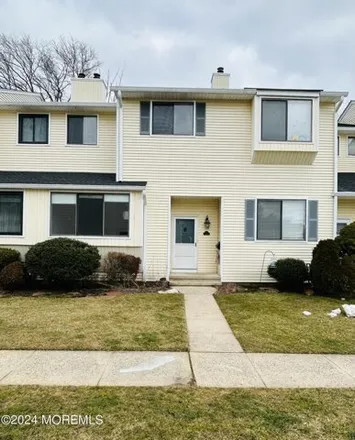 Rent this 3 bed townhouse on 253 Club House Drive in Hendrickson Corners, Middletown Township
