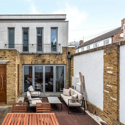 Image 2 - St Clements Street, London, N7 8BQ, United Kingdom - Townhouse for rent