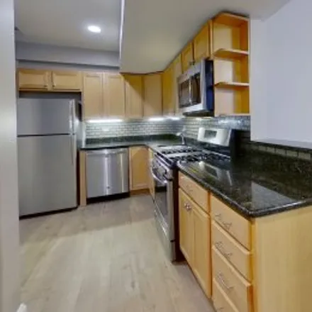 Buy this 2 bed apartment on #g,4927 North Glenwood Avenue in Uptown, Chicago
