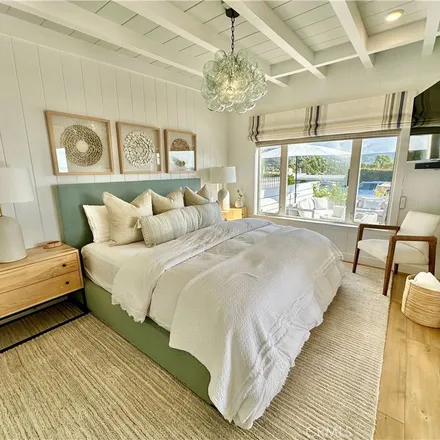 Rent this 3 bed apartment on 252 Grandview Street in Laguna Beach, CA 92651