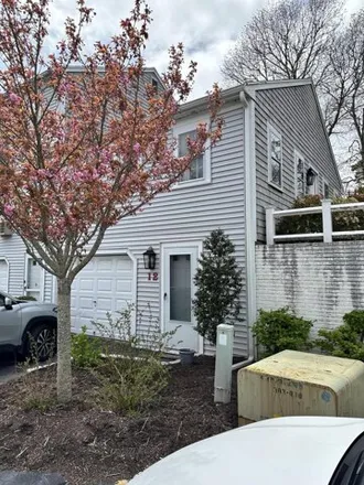 Buy this 1 bed condo on 110 West Main Street in Hyannis, Barnstable County