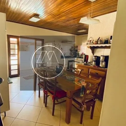 Buy this 2 bed house on Rua Roque Godinho in Marmeleiro, Mairinque - SP