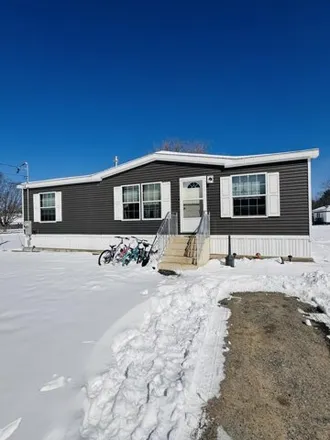 Buy this studio apartment on 34 Waye Street in Skowhegan, ME 04976