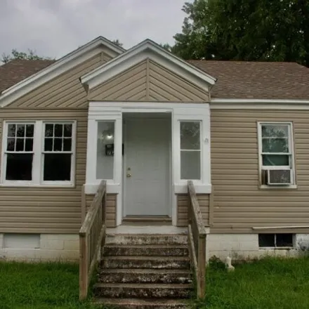 Buy this 2 bed house on 774 North Carico Street in Carbondale, IL 62901