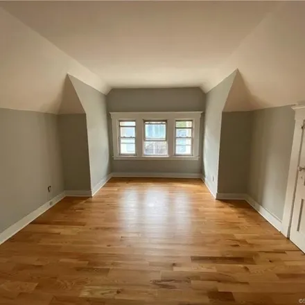 Rent this 2 bed apartment on 227 Fountain St Unit 3 in New Haven, Connecticut