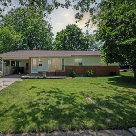 Buy this 3 bed house on 457 Hollywood Dr in Saline, Michigan