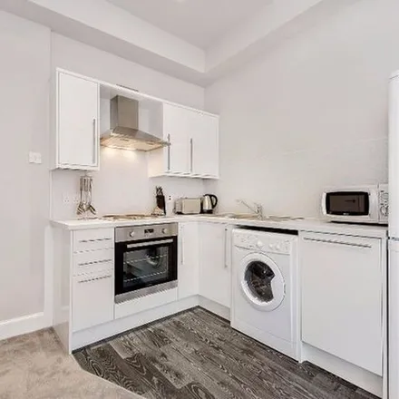 Rent this 2 bed apartment on Chancellor Street in Partickhill, Glasgow
