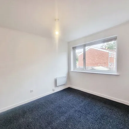 Image 6 - Christ the King Catholic Voluntary Academy, Glenfield Road, Leicester, LE3 6DF, United Kingdom - Apartment for rent