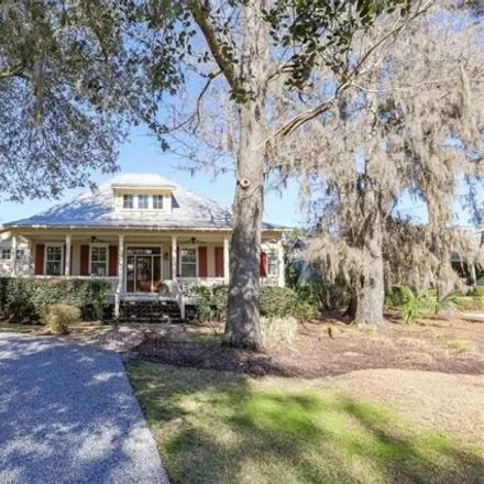 Buy this 4 bed house on 19 Old Oak Road in Beaufort County, SC 29909