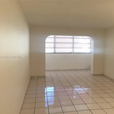 Image 6 - 1550 West 44th Place, Hialeah Estates, Hialeah, FL 33012, USA - Condo for sale