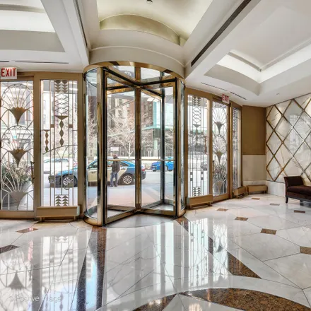 Image 3 - Elysées Condominiums, 111 East Chestnut Street, Chicago, IL 60611, USA - House for sale