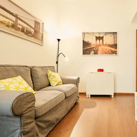 Rent this 3 bed apartment on Papelería Base in Calle Costanilla de San Andrés, 16
