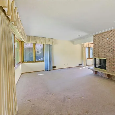 Image 3 - 4950 Fillmore Street Northeast, Columbia Heights, MN 55421, USA - House for sale