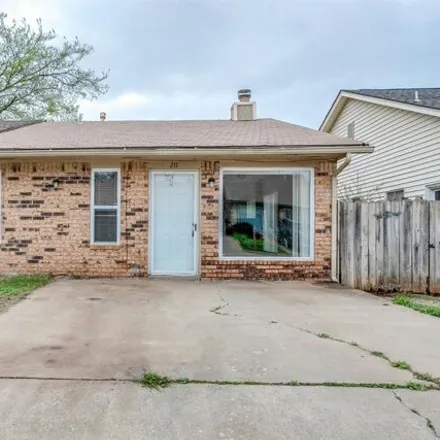 Image 1 - 321 Hudson Place, Midwest City, OK 73110, USA - House for sale