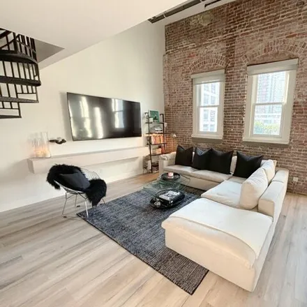 Image 2 - Pan American Lofts, 253 South Broadway, Los Angeles, CA 90012, USA - Condo for rent