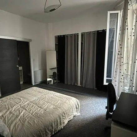 Image 4 - 19 Rue Picot, 83000 Toulon, France - Apartment for rent
