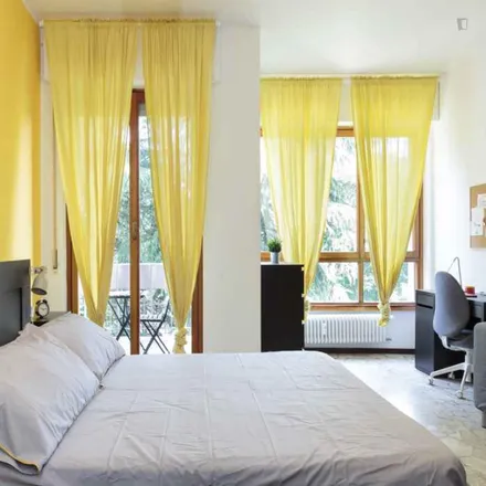 Rent this 4 bed room on Cascina Rampina in Via Quindici Martiri, 20055 Vimodrone MI