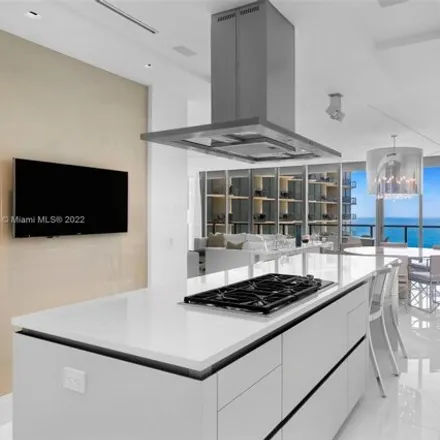 Image 7 - The St. Regis Bal Harbour Resort, 9703 Collins Avenue, Bal Harbour Village, Miami-Dade County, FL 33154, USA - Condo for rent